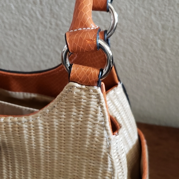 Handbag - Picture 7 of 7